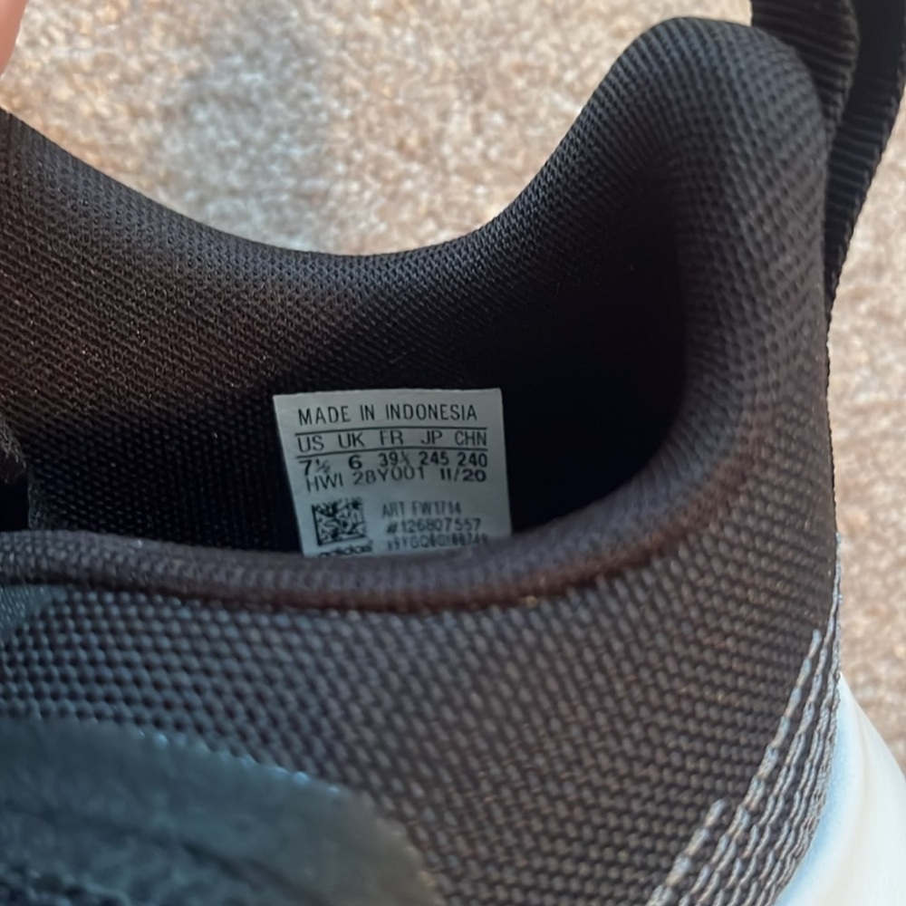 Adidas Cloudfoam Black and White Athletic Shoes with Mesh Uppers - Picture 6 of 6
